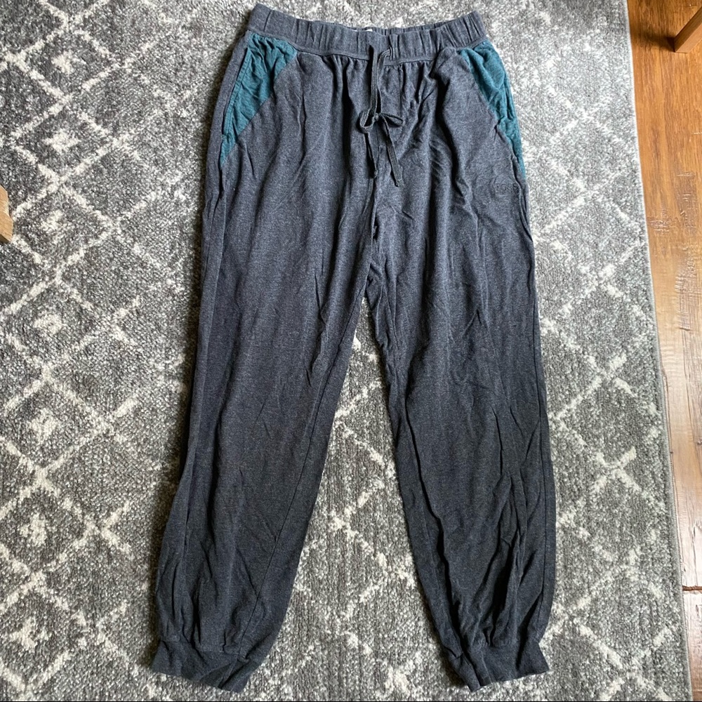 Men’s/Unisex BOSS cropped sweatpants size large